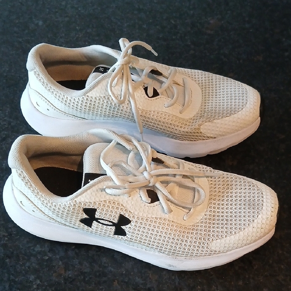 White Mesh Athletic Sneakers - Picture 3 of 8